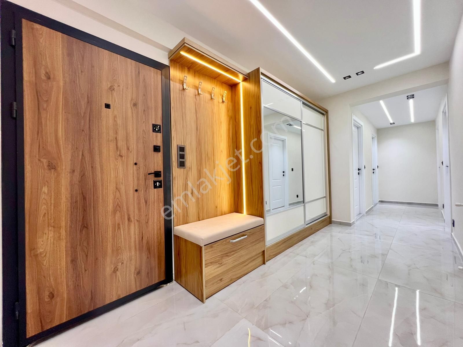 ꧁ay Emlaktan꧂ Akçay'da İçi Komple Yenilenmiş Şık Tasarımlı Ebeveyn Banyolu Öncephe Satılık 3+1daire - Görsel 17