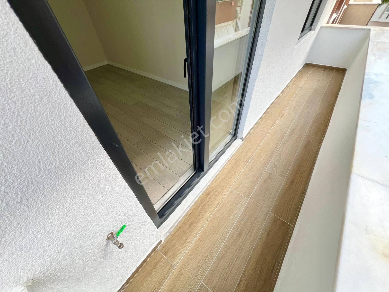 ꧁ay Emlaktan꧂ Akçay'da İçi Komple Yenilenmiş Şık Tasarımlı Ebeveyn Banyolu Öncephe Satılık 3+1daire - Görsel 26