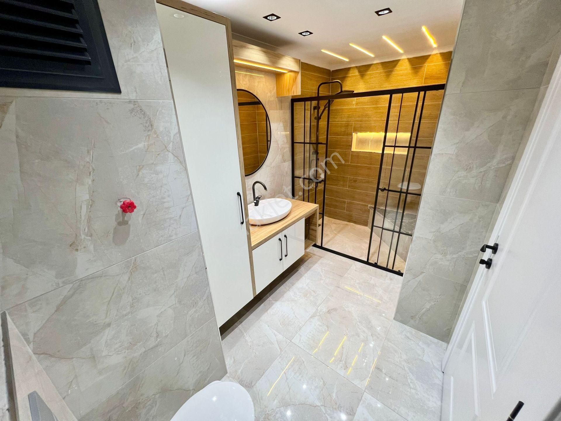 ꧁ay Emlaktan꧂ Akçay'da İçi Komple Yenilenmiş Şık Tasarımlı Ebeveyn Banyolu Öncephe Satılık 3+1daire - Görsel 23