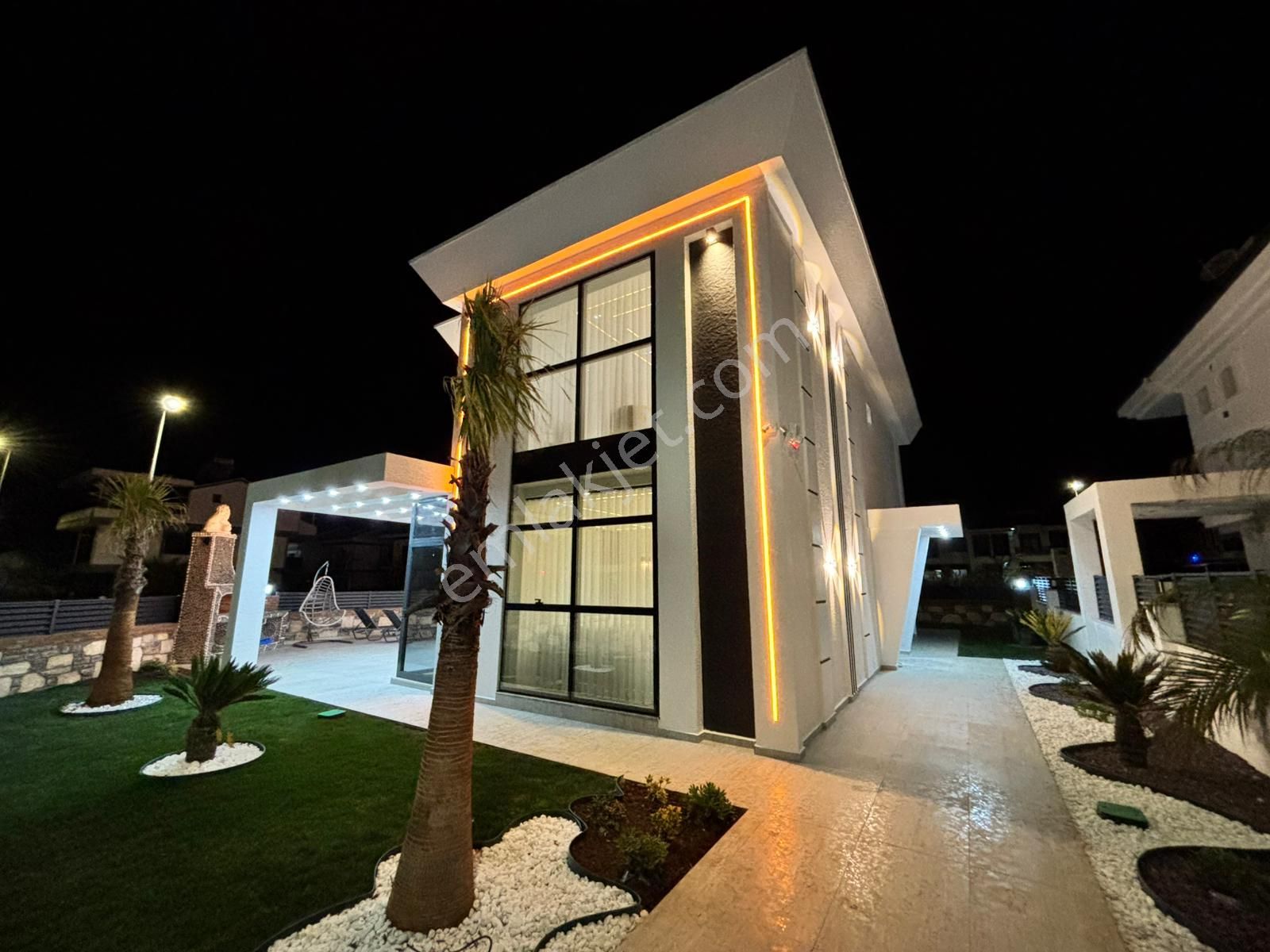 Ultra Lüks Villa Tek Eksik Valizin - Görsel 25