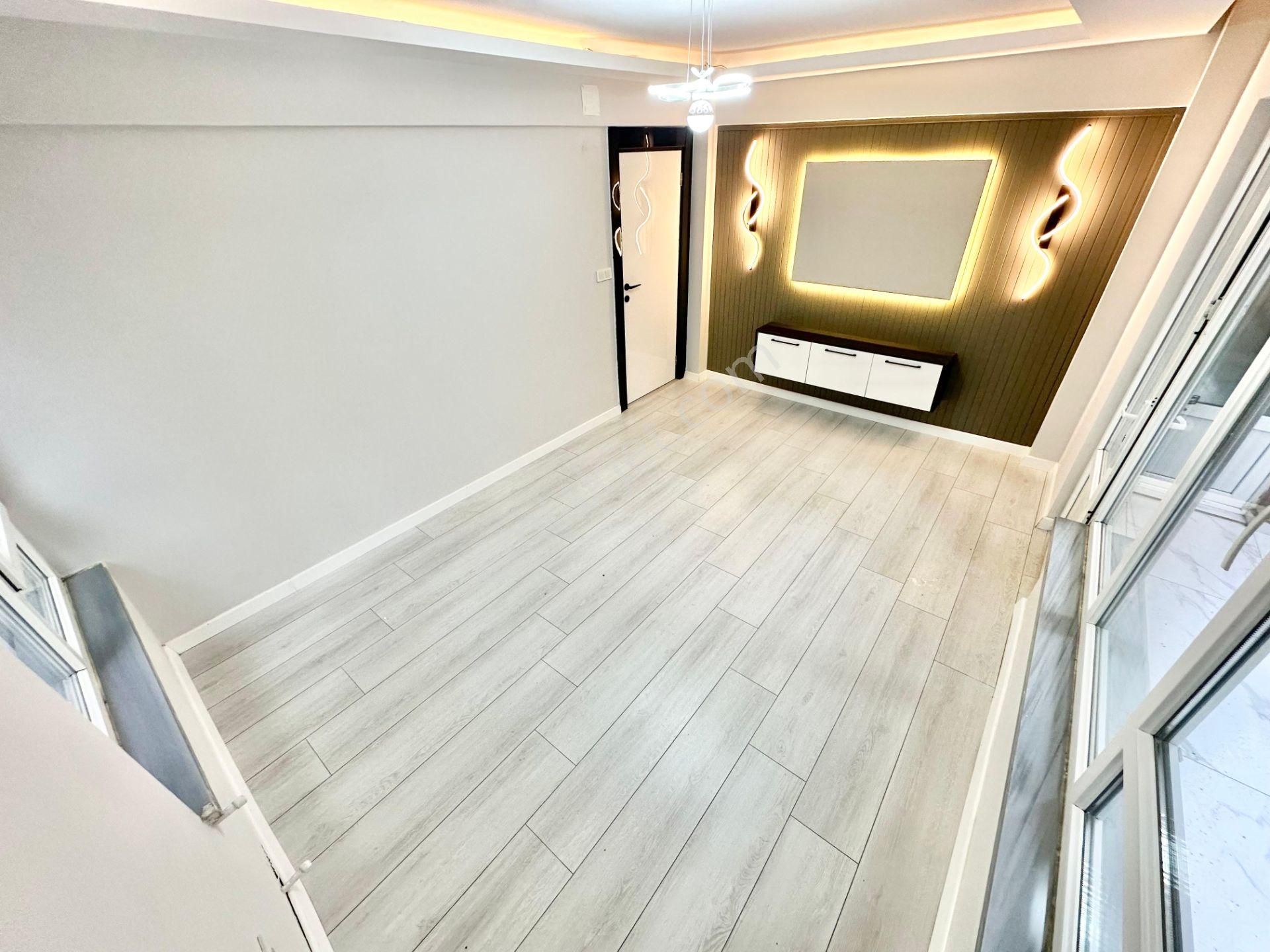 ꧁ay Emlaktan꧂akçay Merkezde Denize Yakın Bahçe Kullanımlı Müstakil Tadında Satılık 2+1 Lüx Daire - Görsel 6