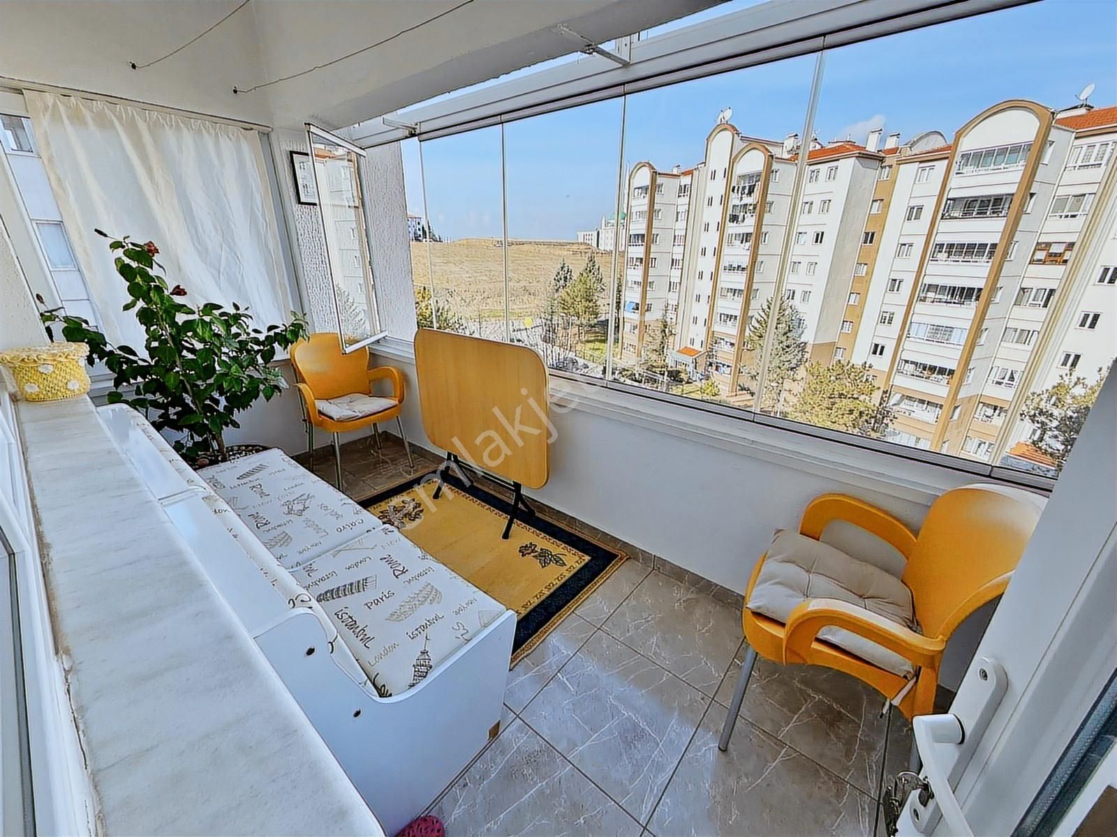 Elvankent'te Sitede 3+1 Asansörlü Ful Yapılı Krediye Uygun Ev - Görsel 18