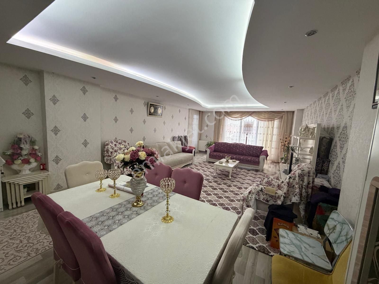 Beylikdüzü Beykent Adnan Kahveci'de Metrobüse Yakın 4+1 200 M2 Satılık Daire - Görsel 7