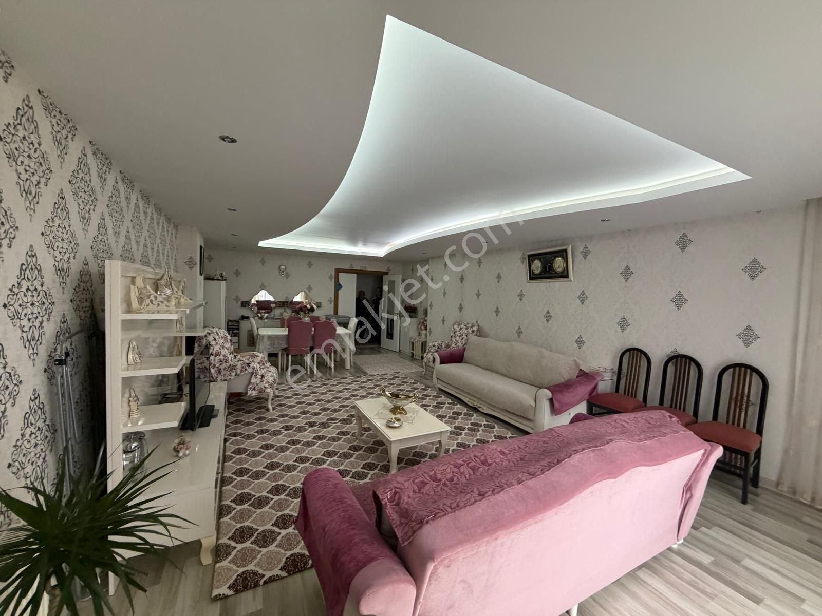 Beylikdüzü Beykent Adnan Kahveci'de Metrobüse Yakın 4+1 200 M2 Satılık Daire - Görsel 6