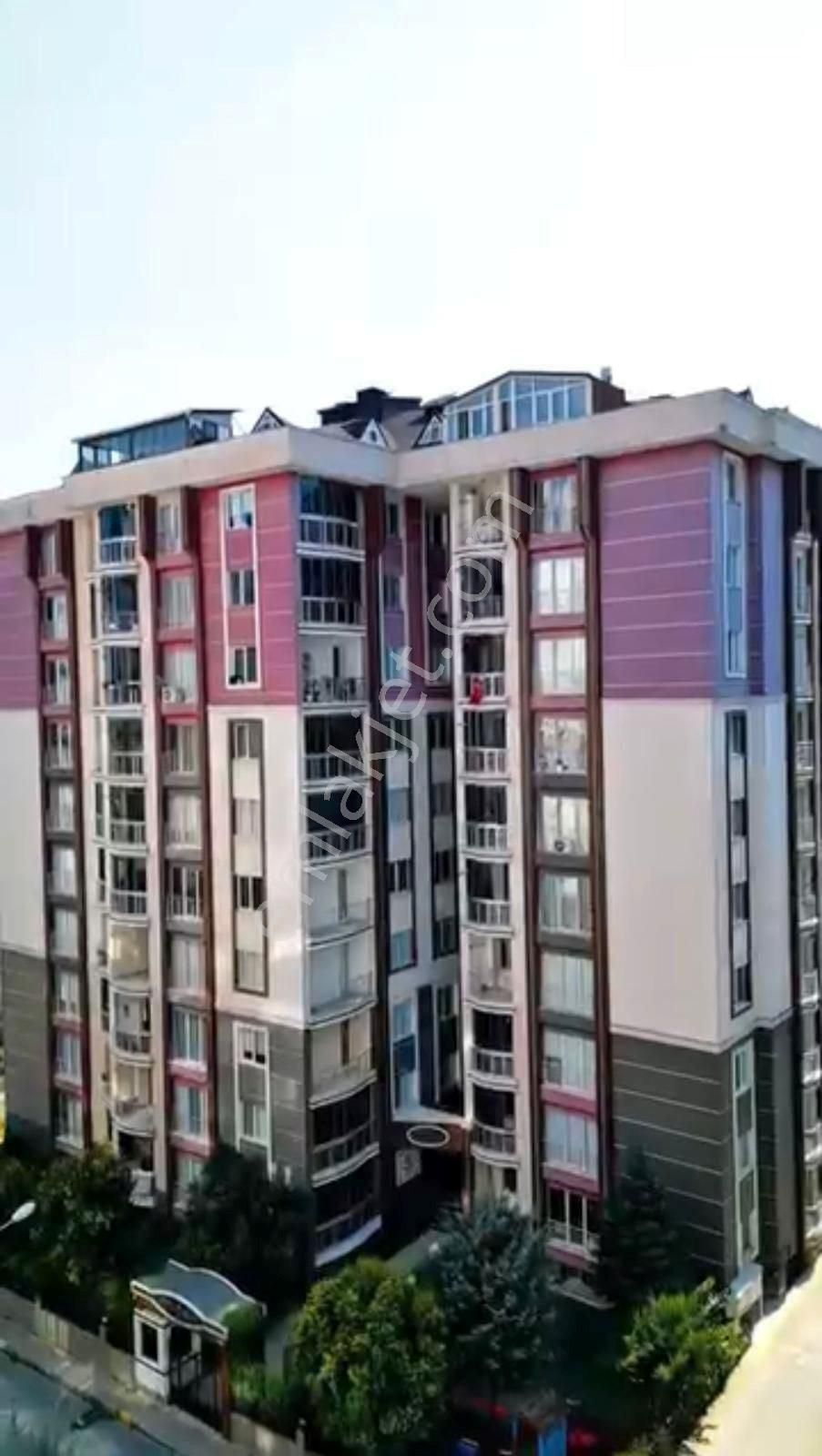 Beylikdüzü Beykent Adnan Kahveci'de Metrobüse Yakın 4+1 200 M2 Satılık Daire - Görsel 3