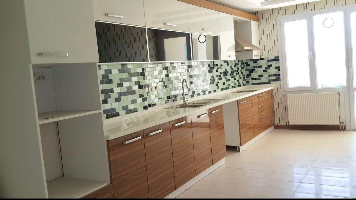 Beylikdüzü Beykent Adnan Kahveci'de Metrobüse Yakın 4+1 200 M2 Satılık Daire - Görsel 15