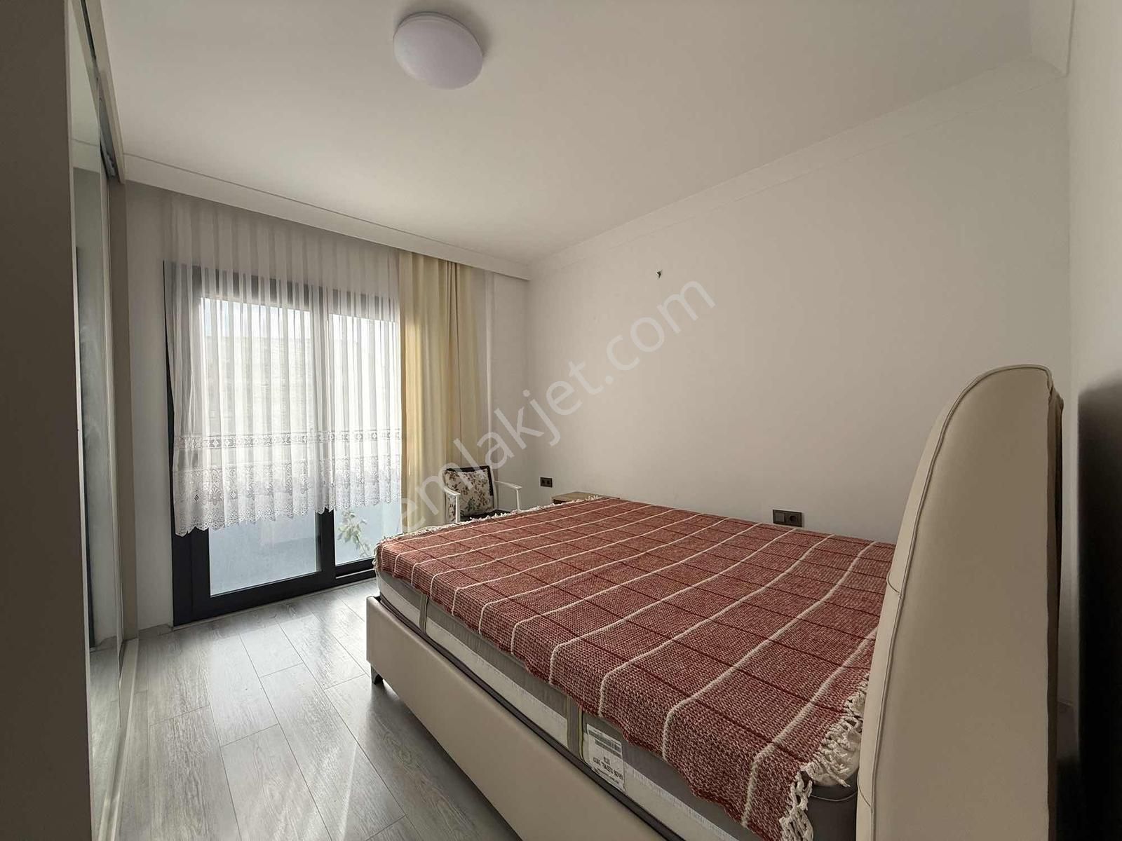 Bodrum Ortakent Yahşi'de Kiralık Denize Sıfır Eşyalı Üst Kat - Görsel 11