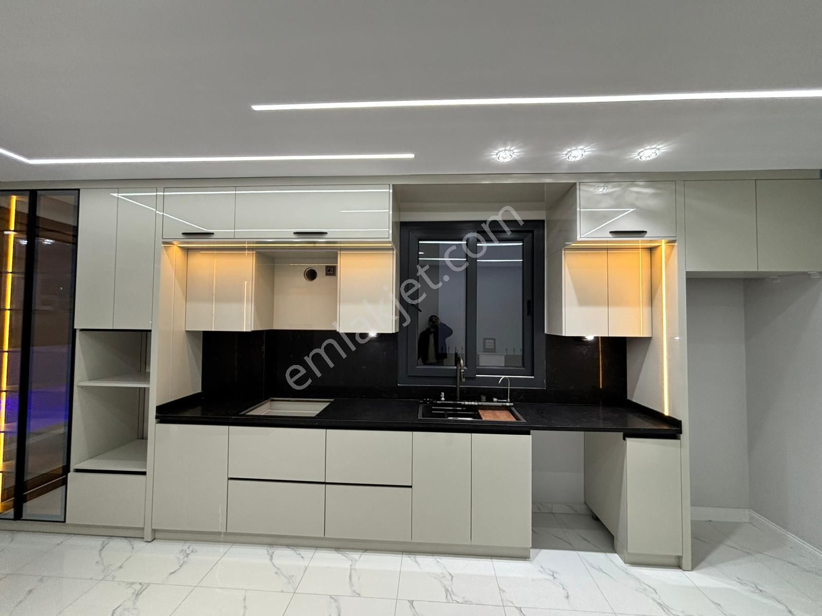 Efeler’de 300 M² Arsa İçinde Ultra Lüks 4+1 Özel Havuzlu Villa - Görsel 3