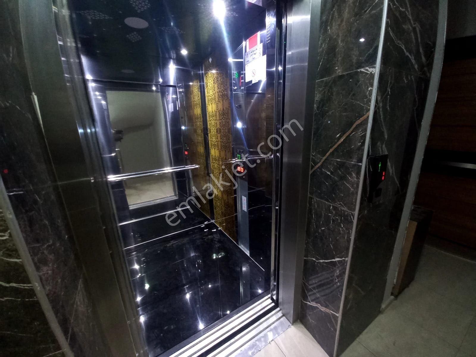 Bergama Fatih Mah Ful Eşyalı Kiralık 1+1 Daire - Görsel 2