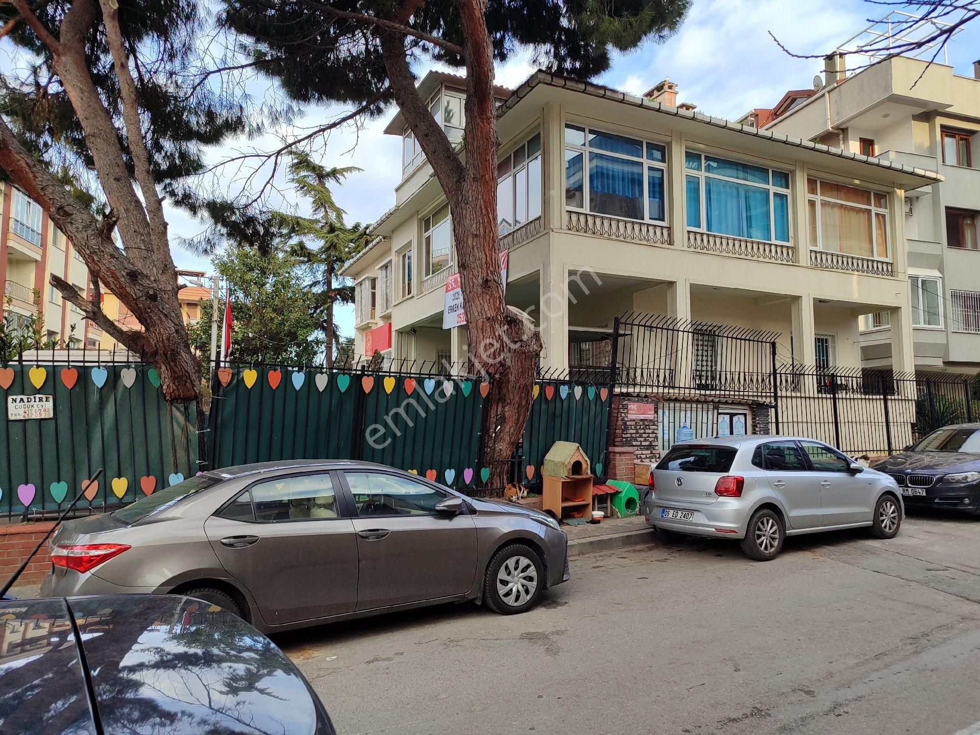 Ender Azîm Emlak'tan Satılık Konut Ve Ticari İmarlı Arsa Maltepe Küçükyalı Merkezde