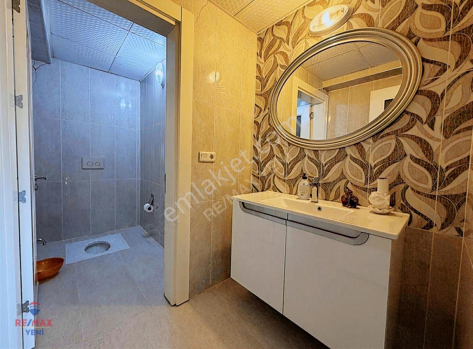 Remax Yeni'den Ultra Geniş Teraslı 5+1 Daire - Görsel 4