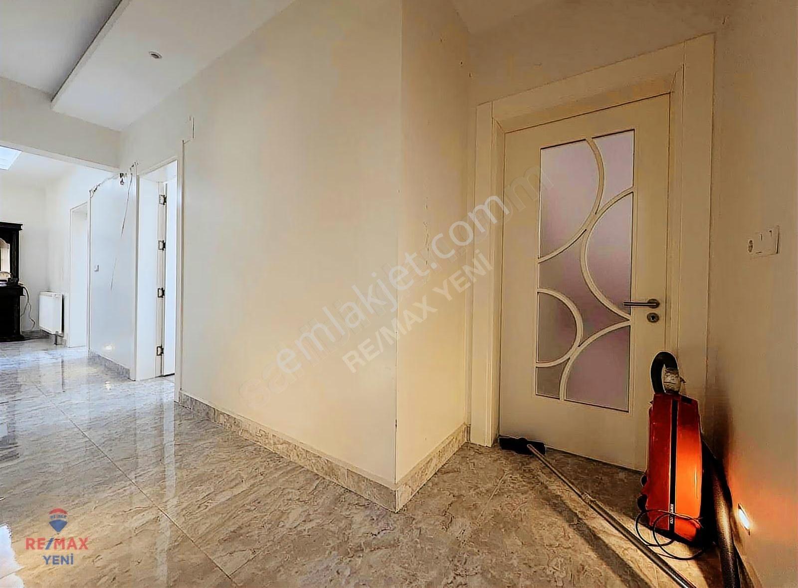 Remax Yeni'den Ultra Geniş Teraslı 5+1 Daire - Görsel 32