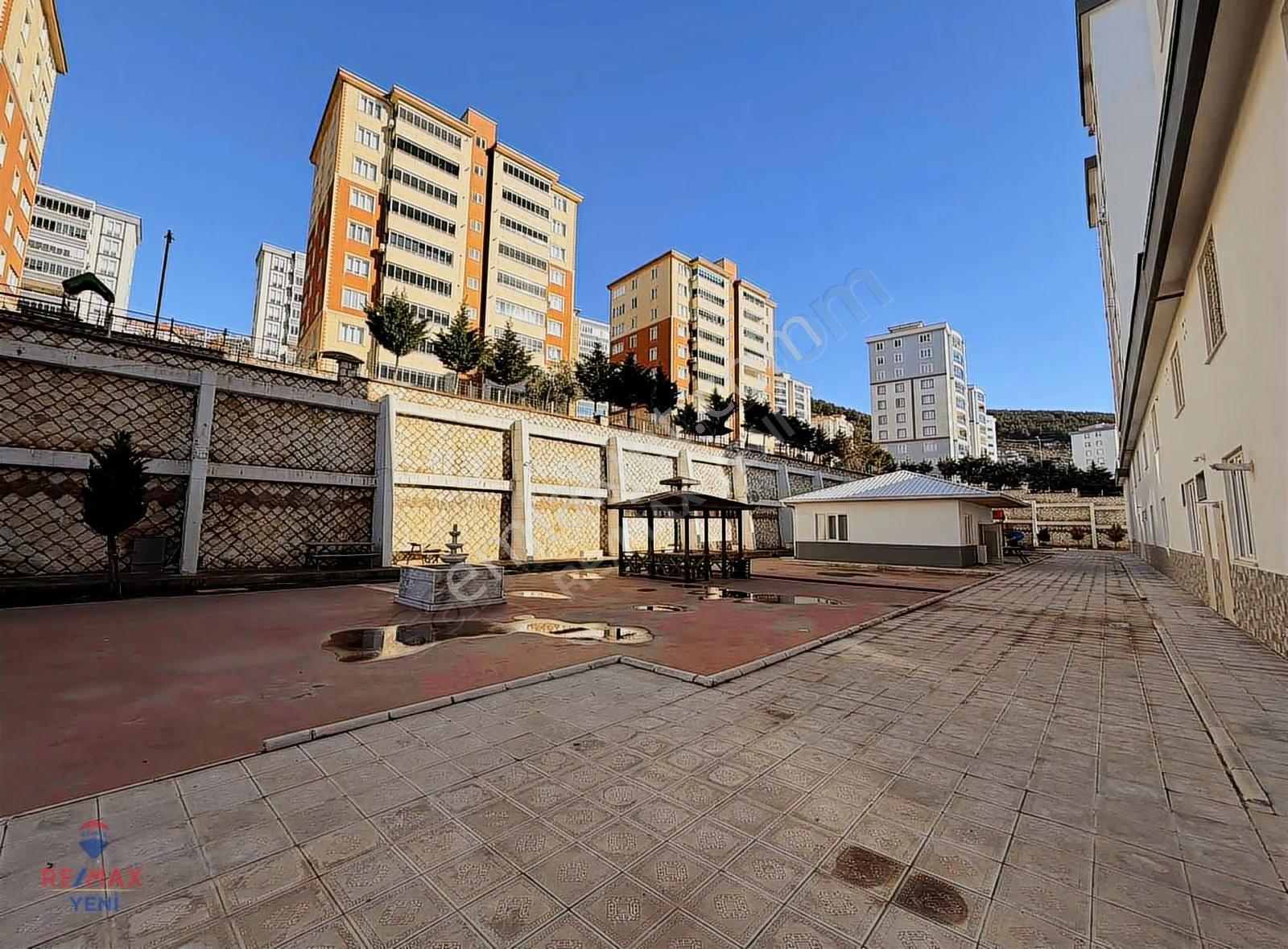 Remax Yeni'den Ultra Geniş Teraslı 5+1 Daire - Görsel 31