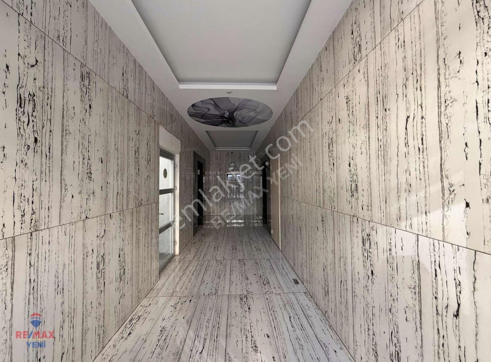 Remax Yeni'den Ultra Geniş Teraslı 5+1 Daire - Görsel 14