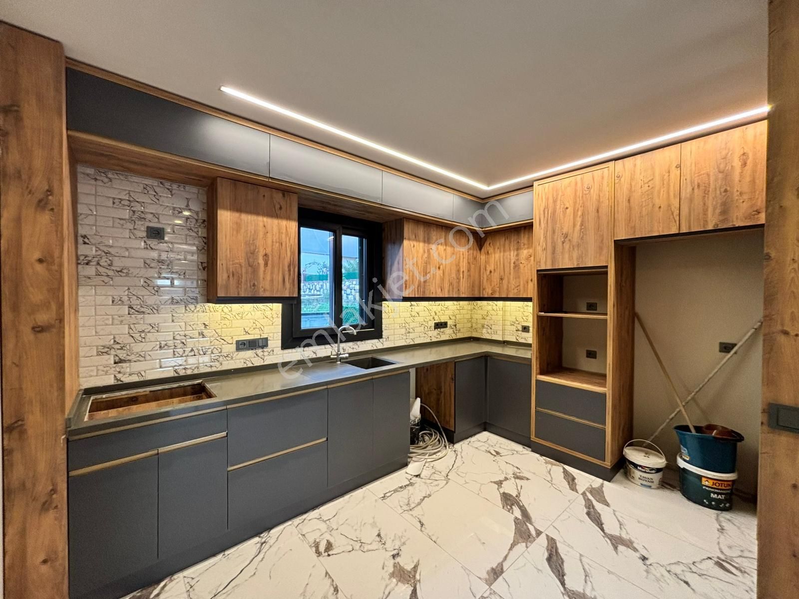 Hisarda Muhteşem 4+1 Villa - Görsel 6