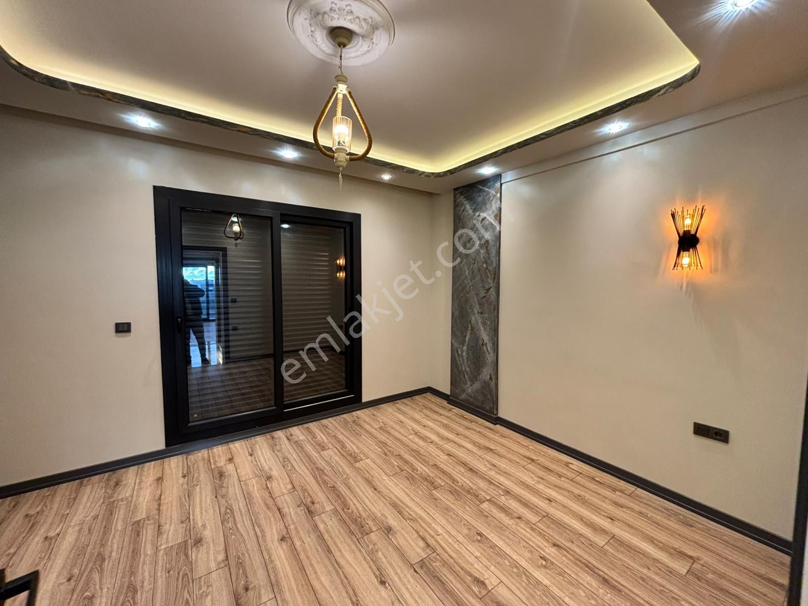 Hisarda Muhteşem 4+1 Villa - Görsel 12