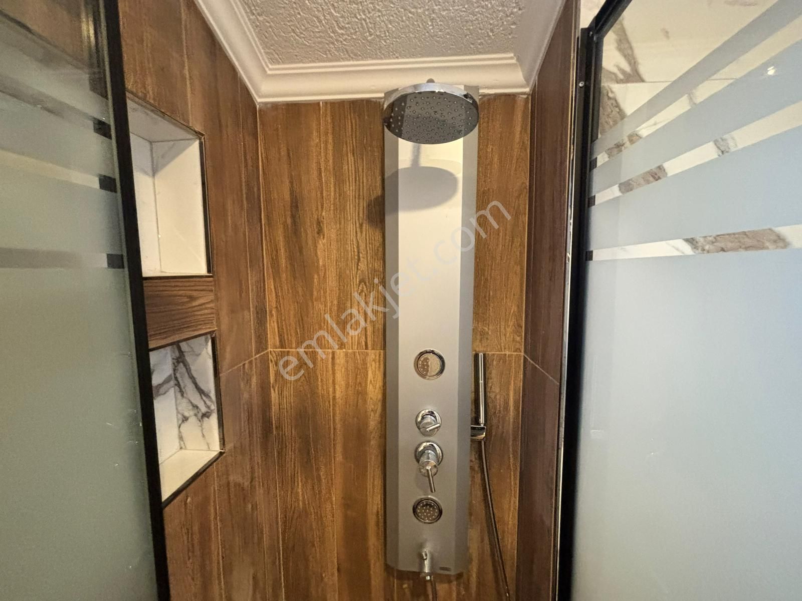 Hisarda Muhteşem 4+1 Villa - Görsel 22