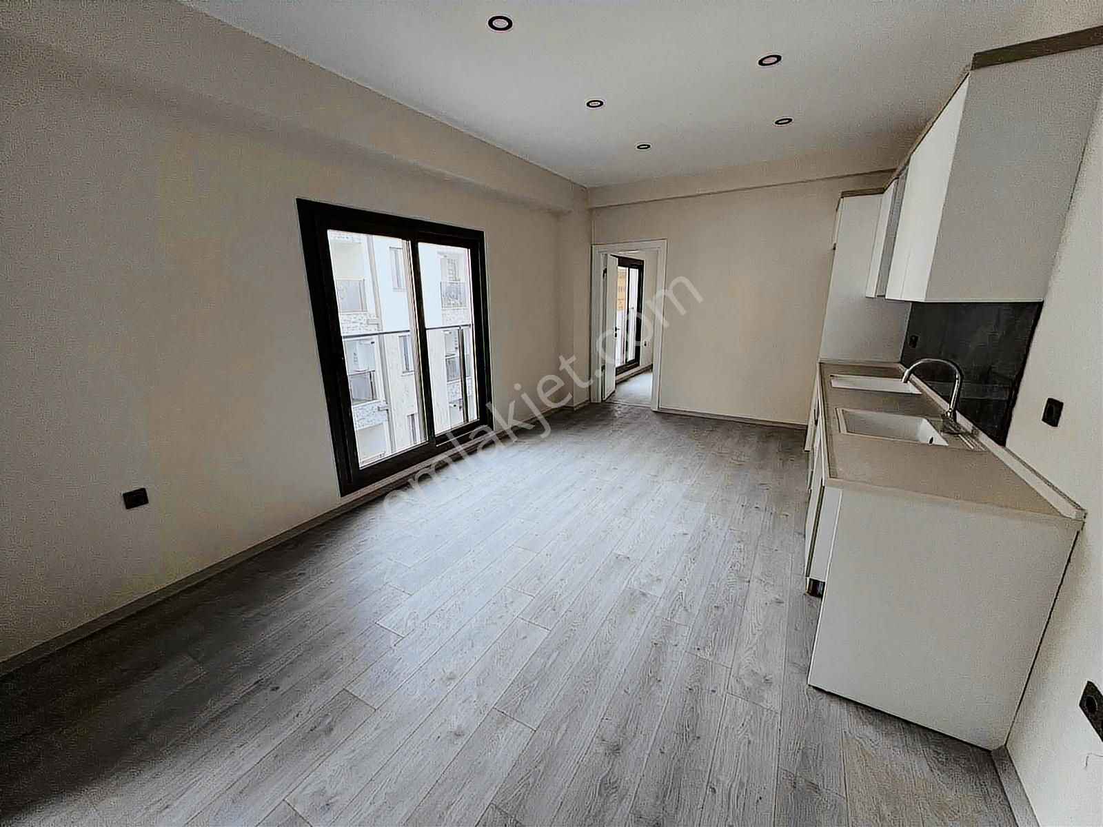 Söke Merkez Çarşı İçi Sıfır 2+1 - Görsel 9