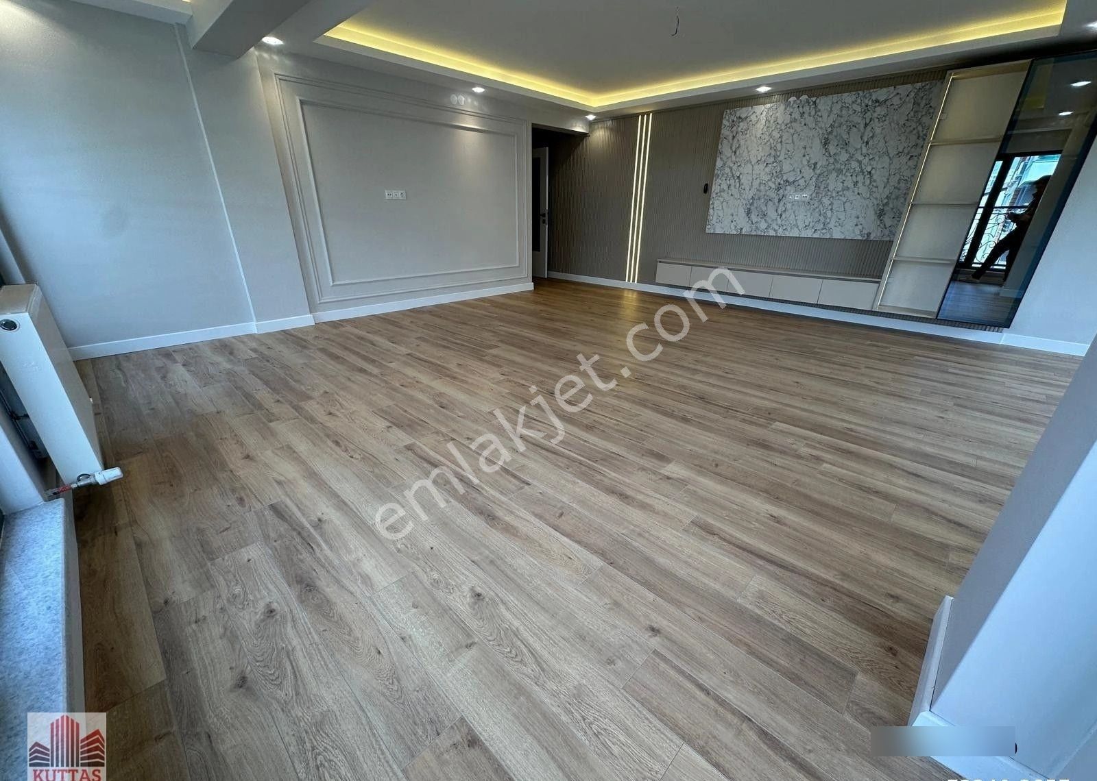 Kuttaş'tan Fırsat! Ara Katta Ultra Lüks 150m2 3+1 Satılık Daire - Görsel 12