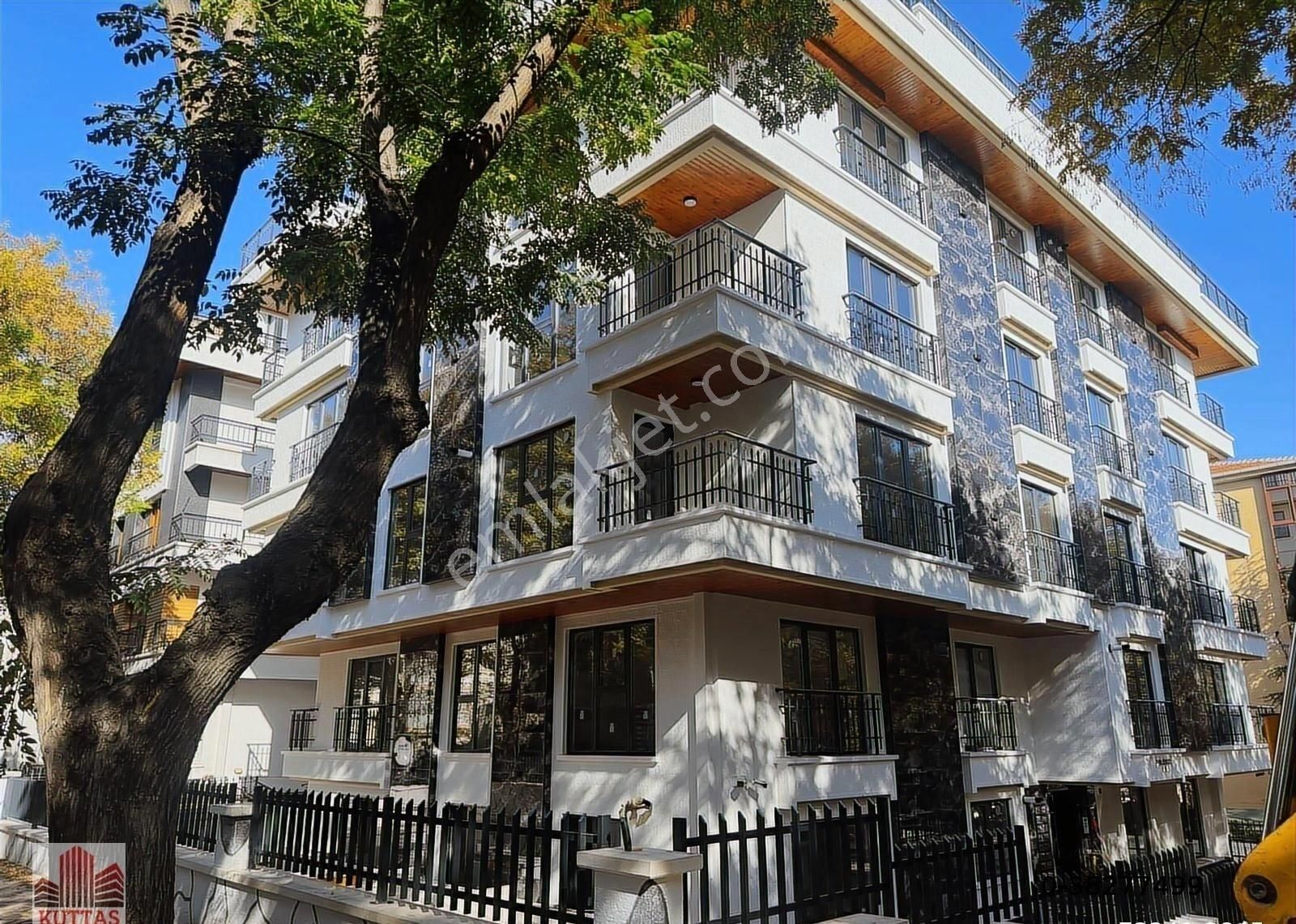 Kuttaş'tan Bahçelide Yeni Binada 3.kat Eşyalı 1+1 Kiralık