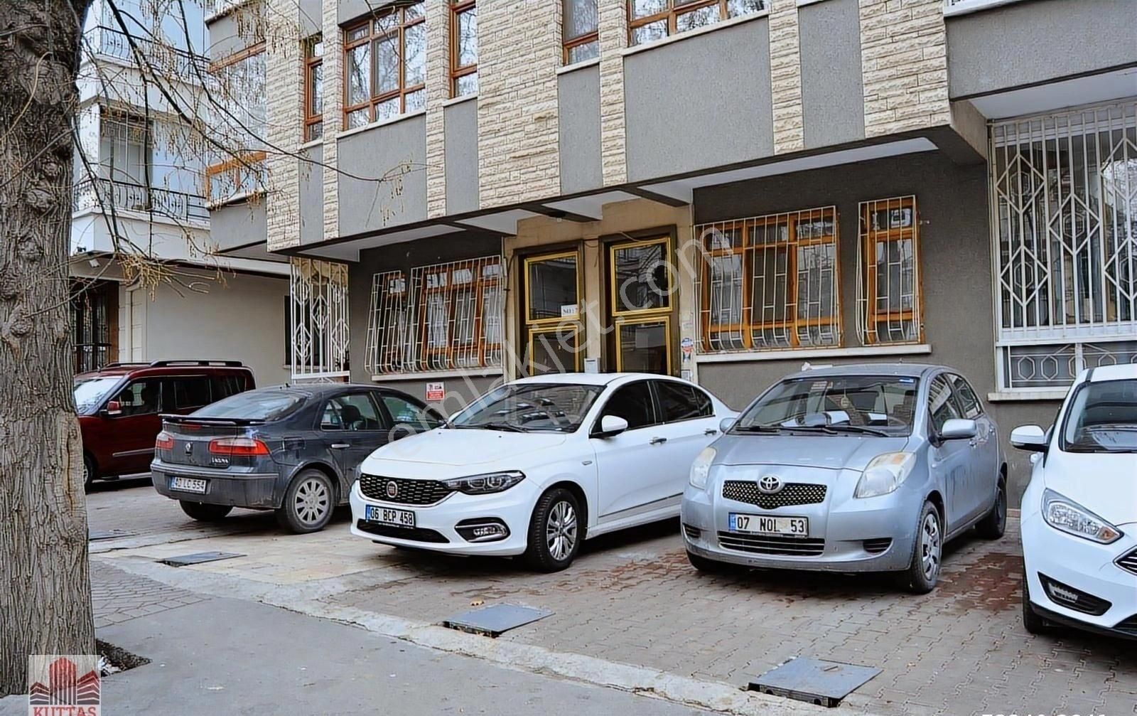 Kuttaş'tan 7.cad Yakını Katta 4+1 Satılık Daire - Görsel 21