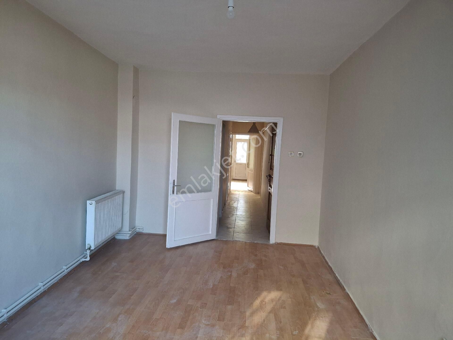 Paşabahçe Merkezde 2+1 80 M2 Giriş Kat Daire - Görsel 4