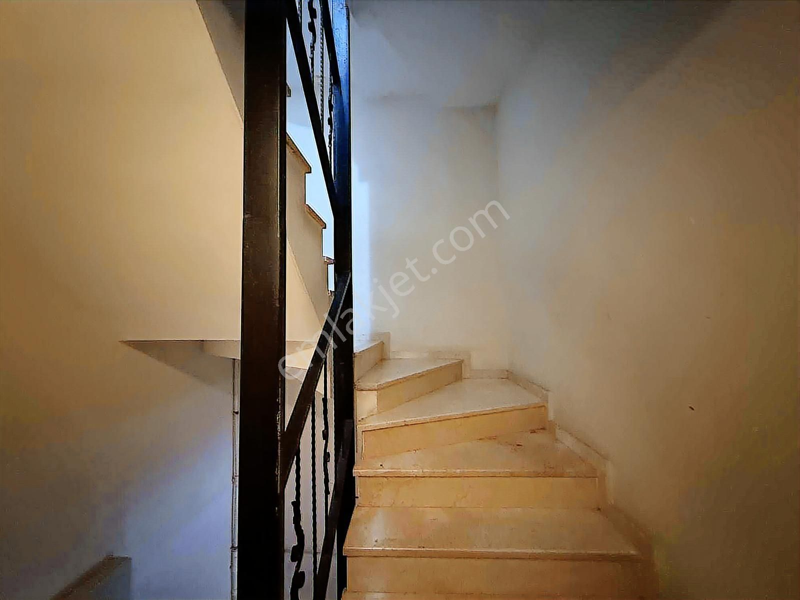 Bostancı Metro Yakını Krediye Uygun 2+1 Daire - Görsel 12