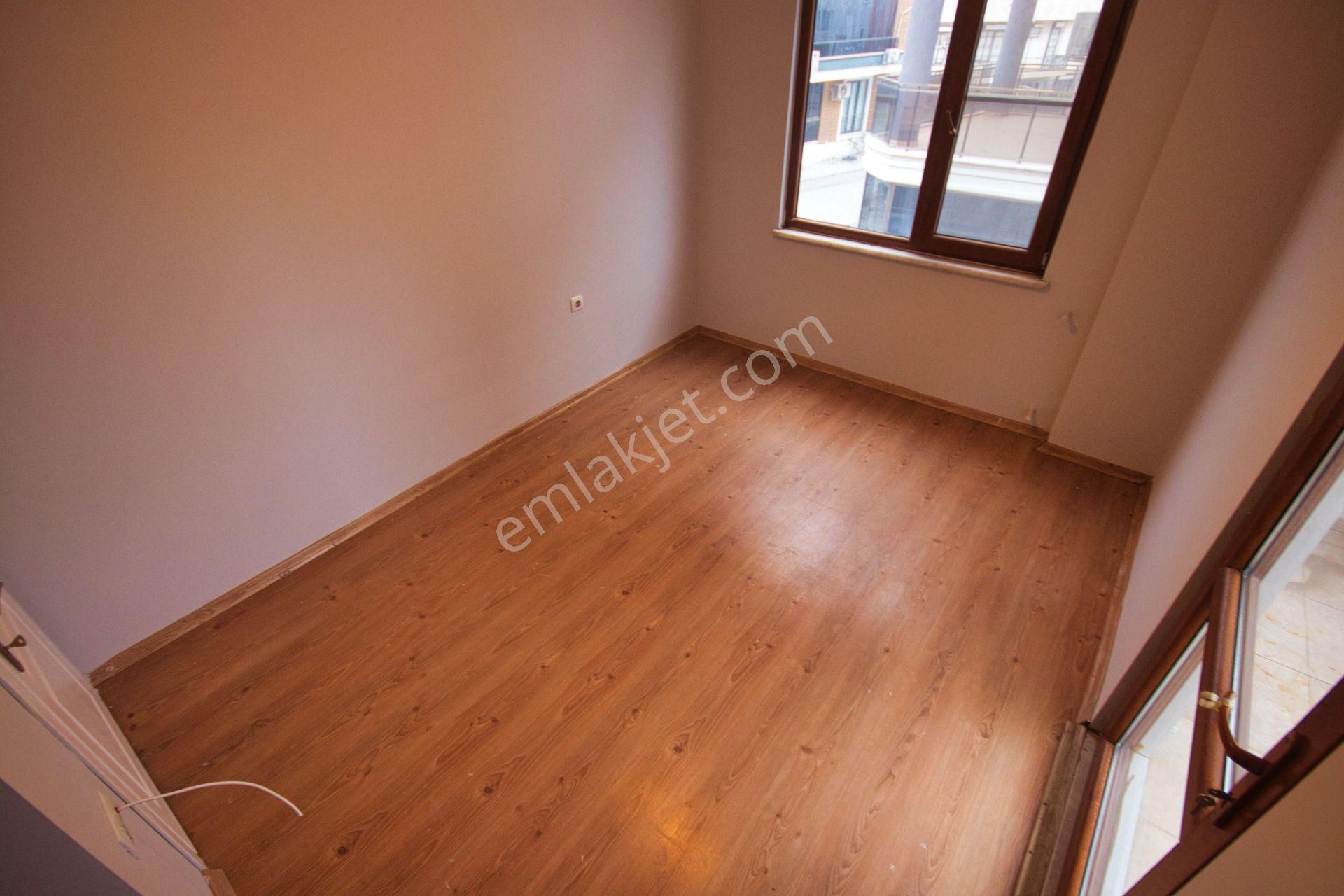 🛑🛑aktiften Akçay Merkez'de Satılık Ön Cephe Arakat Denize Yakın Çift Balkonlu 2+1 Daire - Görsel 14