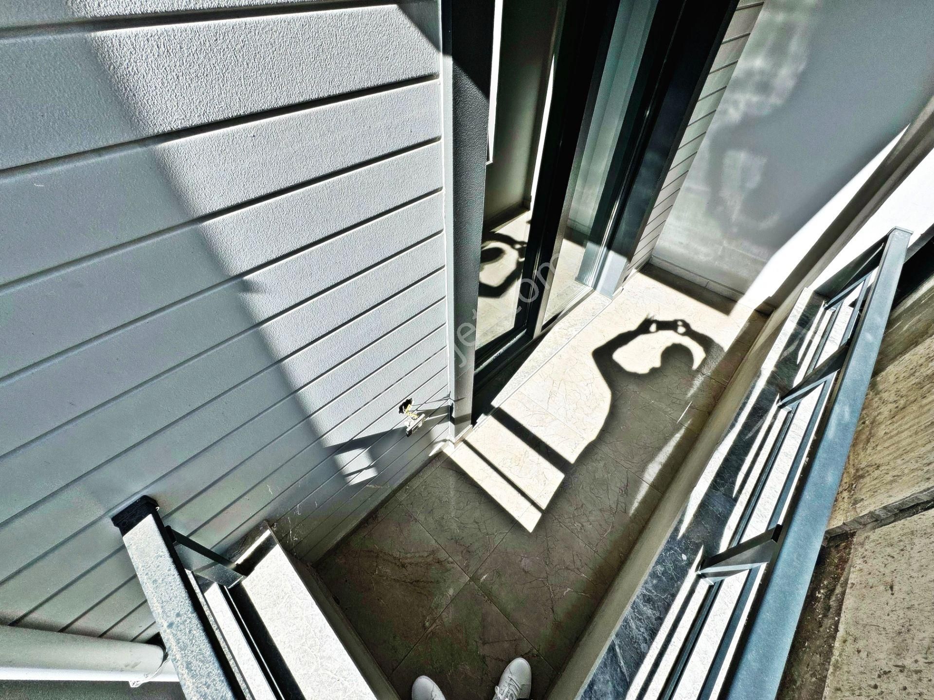 🔵🔵aktiften Akçayda Merkezi Konumda Yaz Kış Keyifli Cam Balkonu Ön Cephe Arakat Lüx 2+1 Daire - Görsel 13