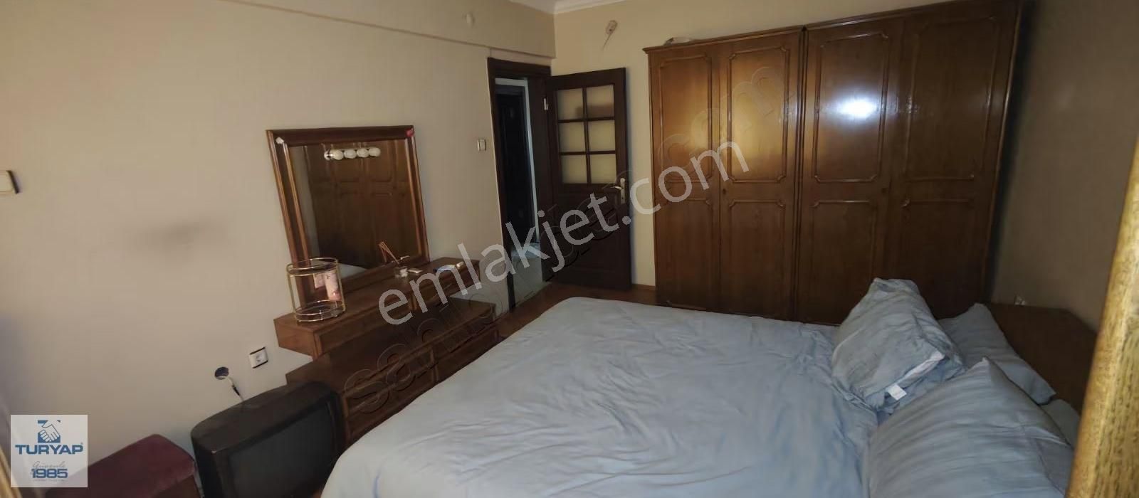 Deniz Manzaralı Eşyalı Kiralık 3+1 Daire - Görsel 12