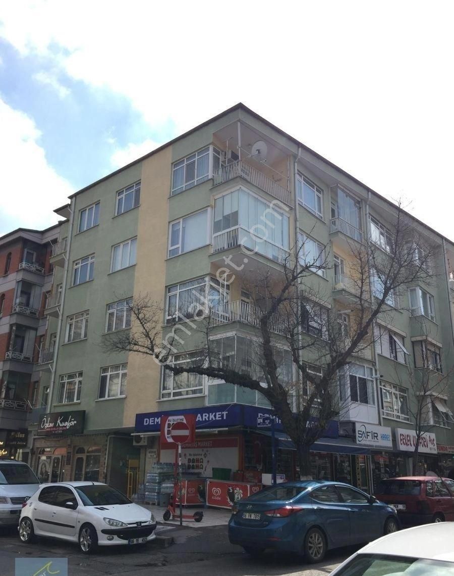 For'dan Güvenlik Caddesinde Katta 2+1 Merkezi - Görsel 3