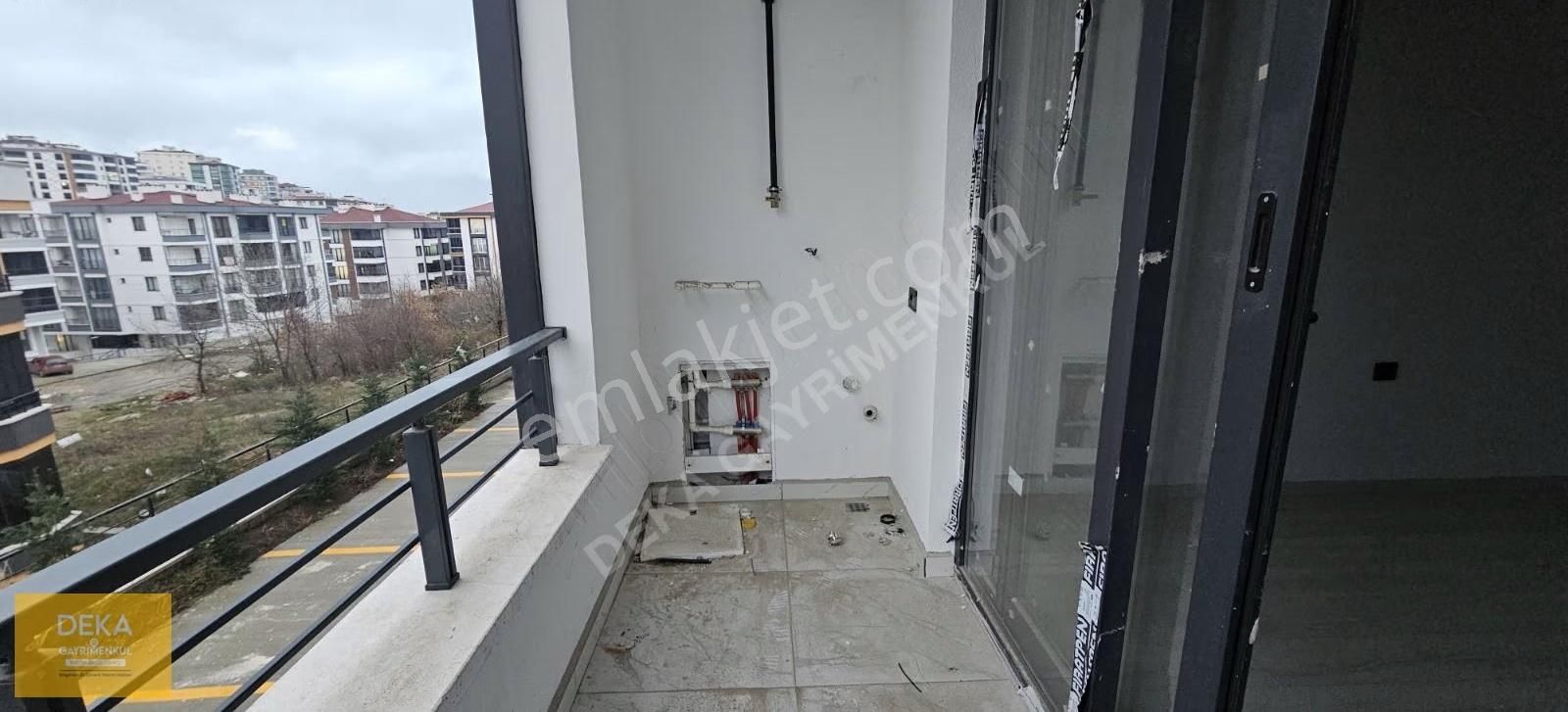 Deka Gayrimenkul'den Kent Ormanı'nın Karşısında Satılık 1+1daire - Görsel 12