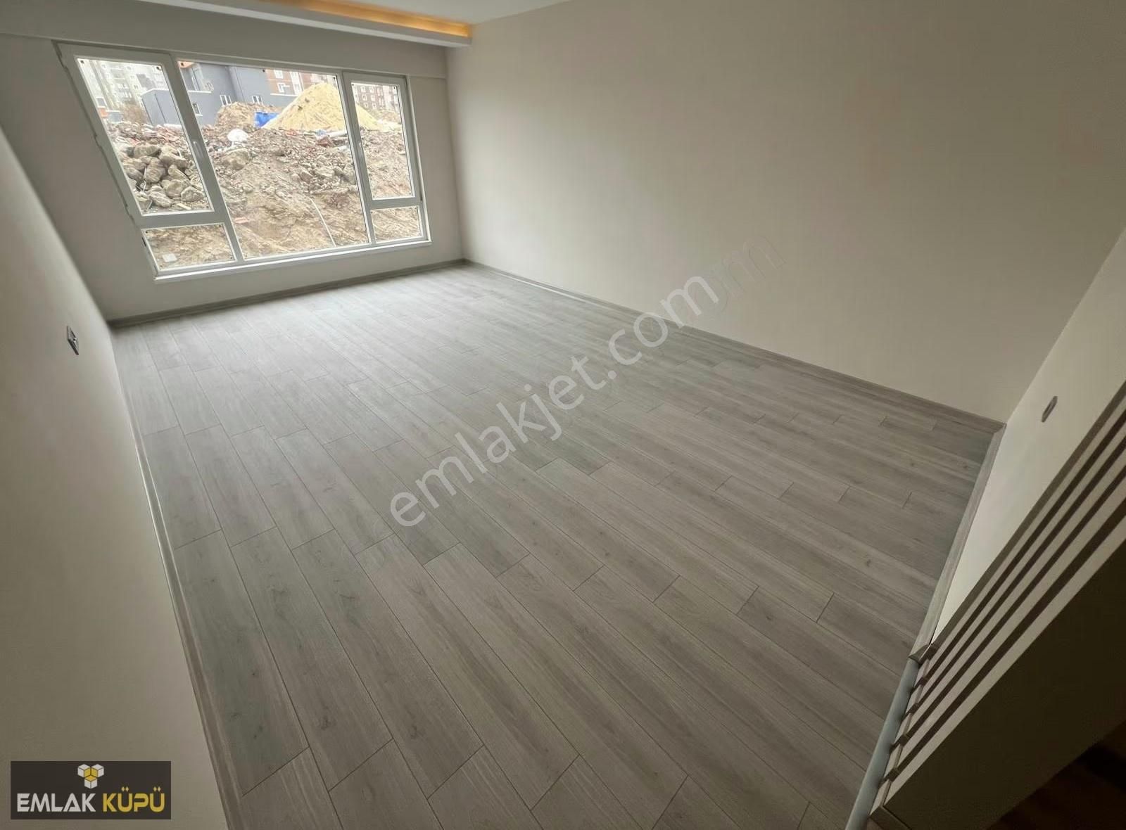 Atayurt Mah'de Satılık 2+1 Şehir Manzaralı Ara Katta Daireler - Görsel 4