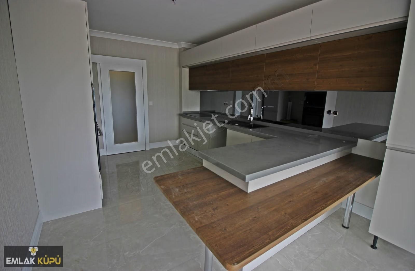 Bağlıca Mah'de Satılık 4+1 Panoramik Manzaraya Sahip Geniş Daire - Görsel 16