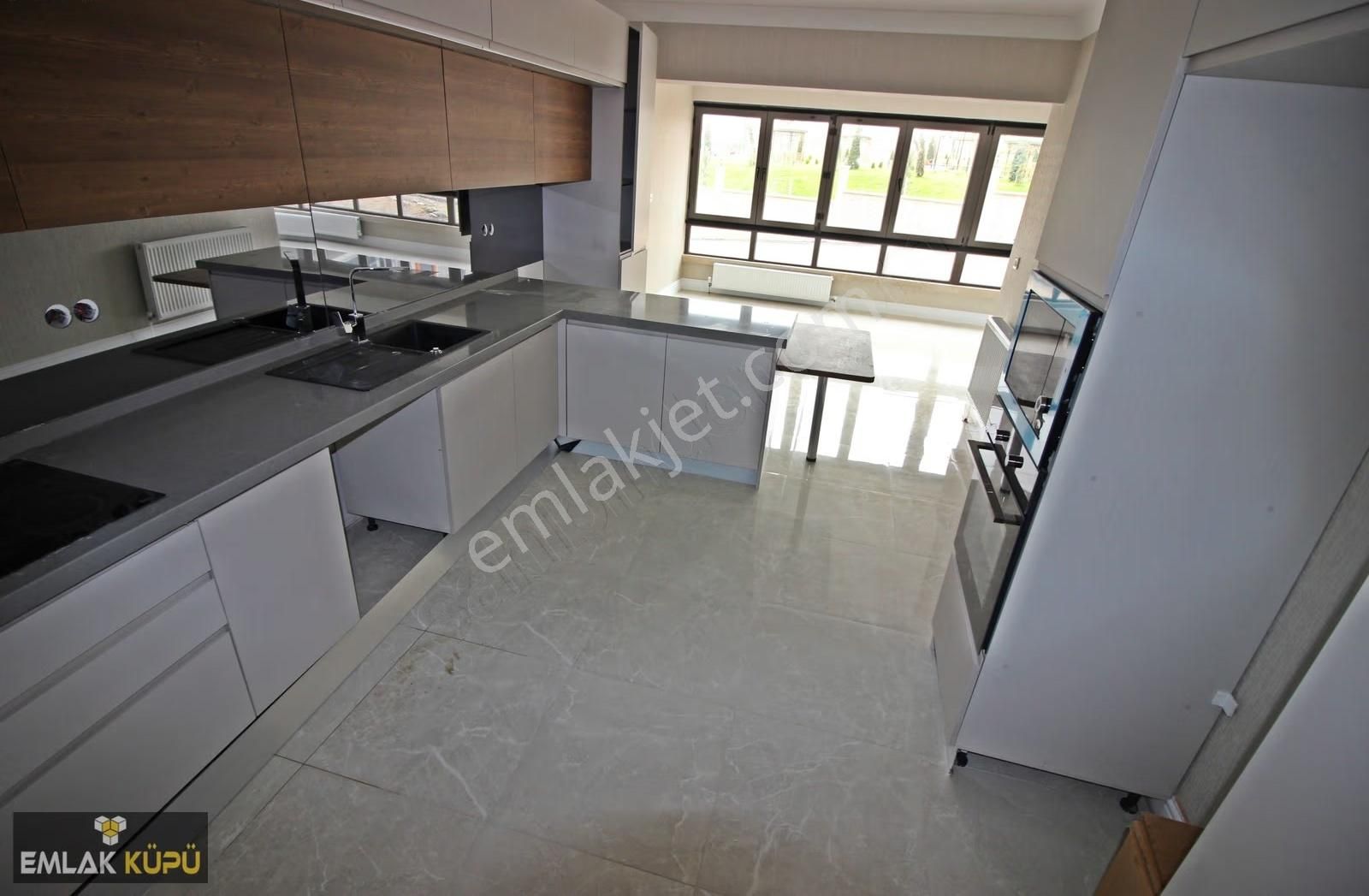 Bağlıca Mah'de Satılık 4+1 Panoramik Manzaraya Sahip Geniş Daire - Görsel 13