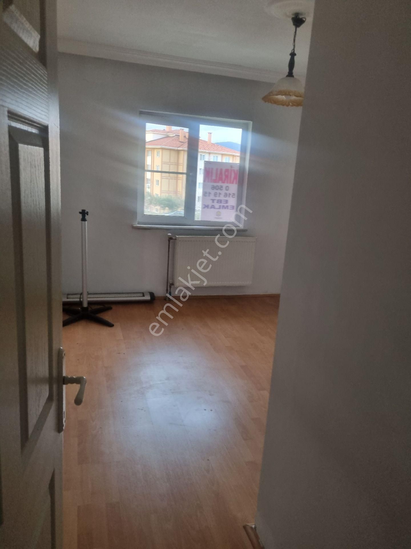 Sahibinden Toki De Yeni Boyalı 3+1 Daire - Görsel 11