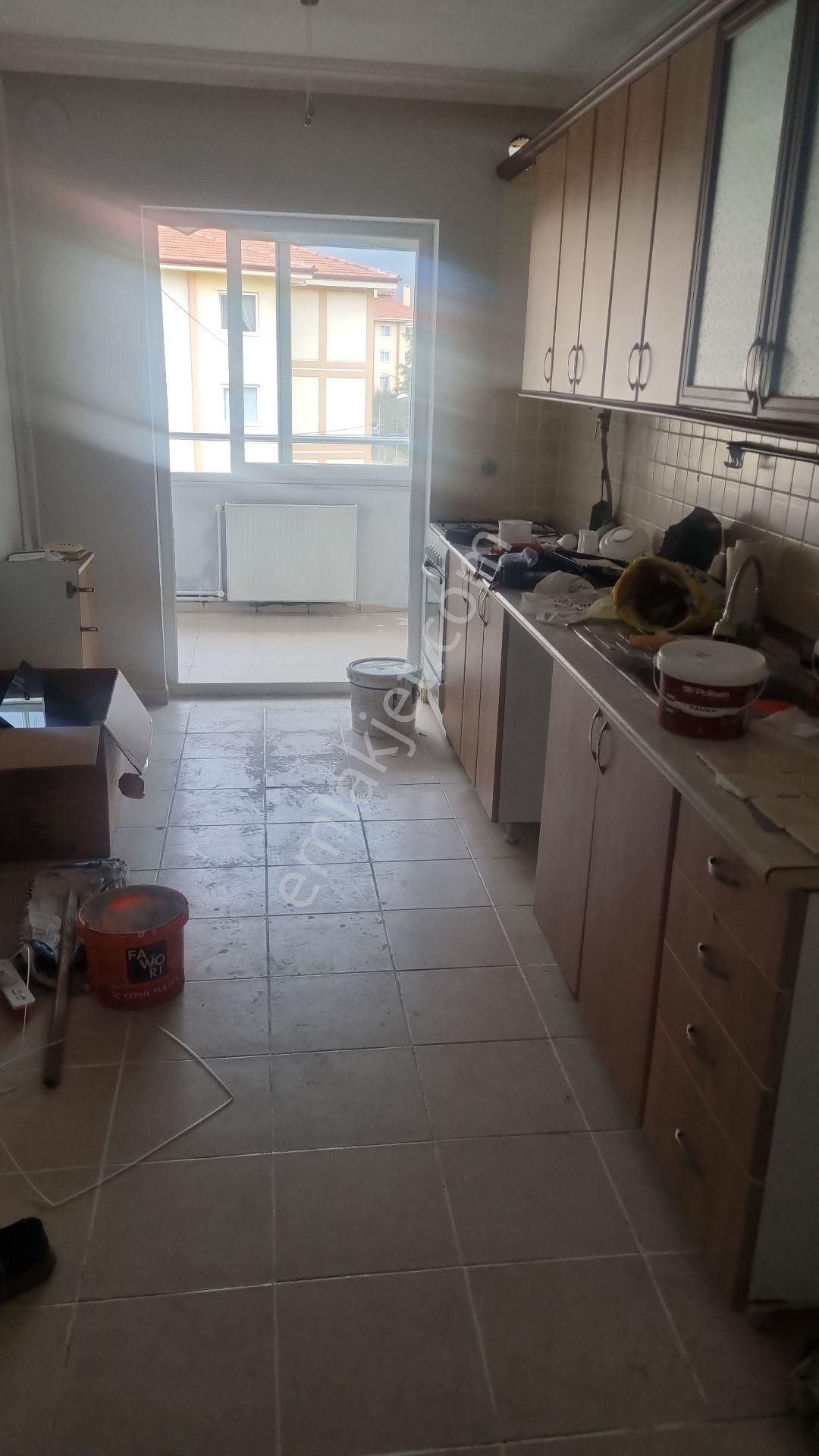 Sahibinden Toki De Yeni Boyalı 3+1 Daire - Görsel 14