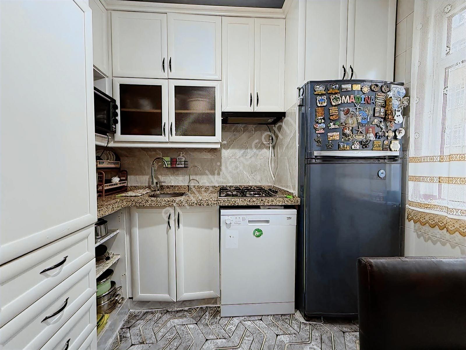 Esenyalı'da Eşyalı Veya Eşyasız 3+1 Fırsat Daire - Görsel 15