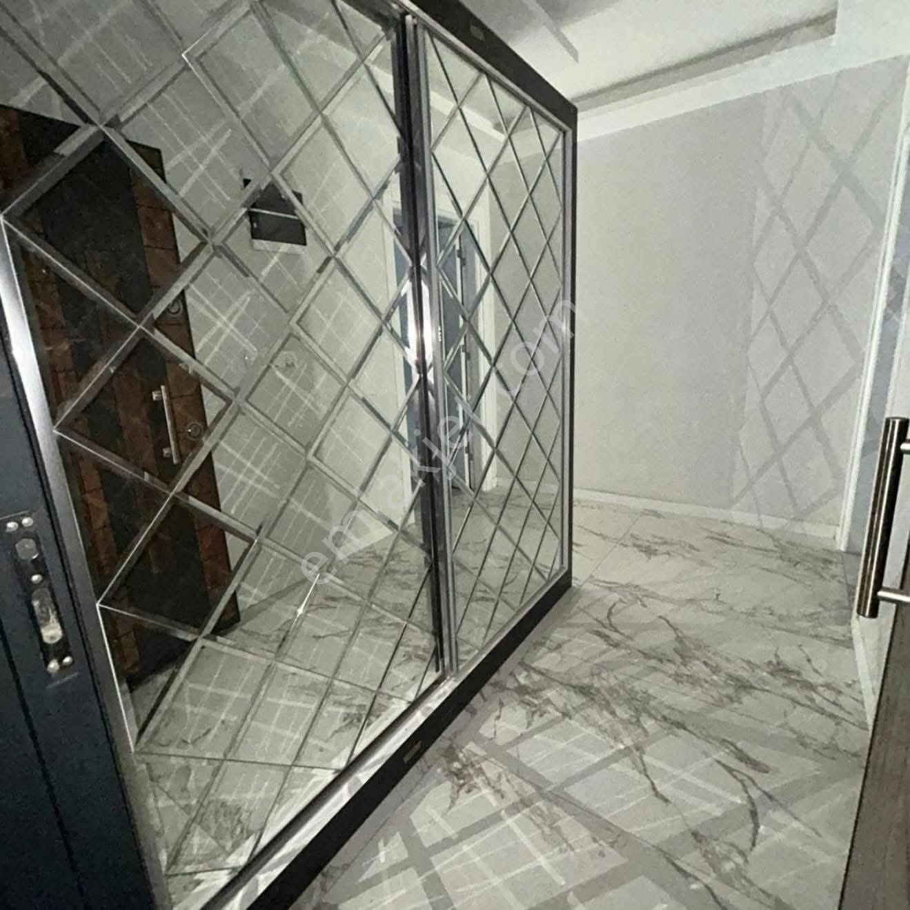 100 M² Genişlik! 3 Katlı Binanın En Güzel Katı, Seramik Zeminli Lüks 2+1 - Görsel 3