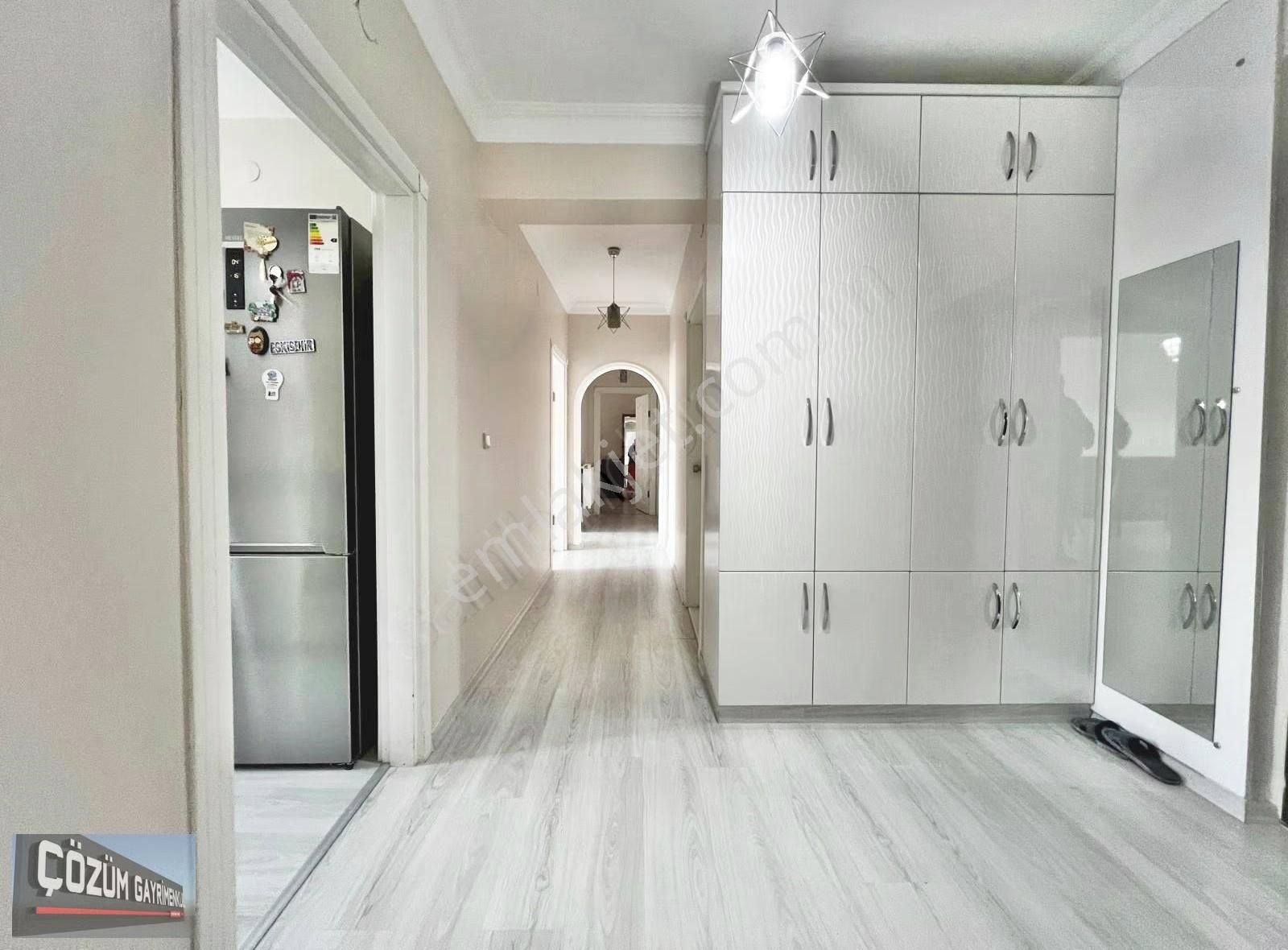 Cadde Üzeri 3+1 Asansörlü Manzaralı Kök Tapu Çift Banyo Kilerli. - Görsel 7
