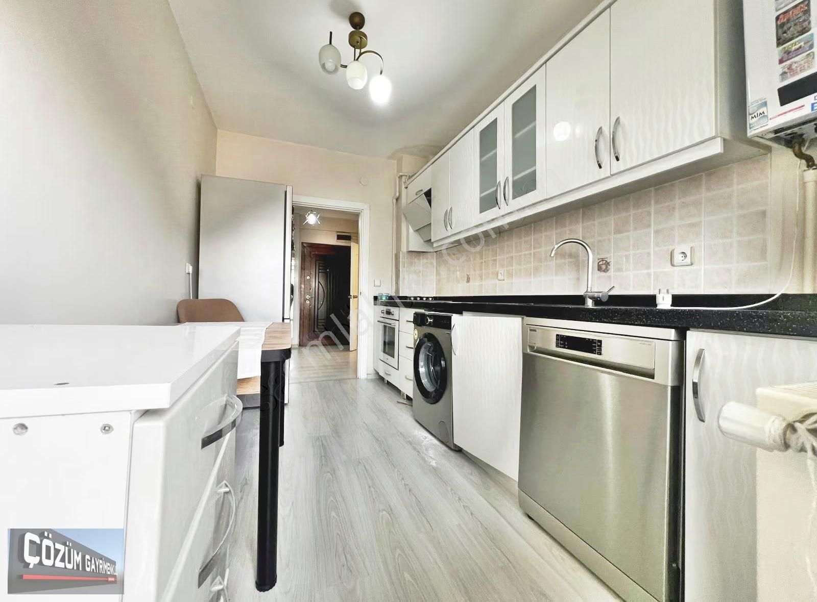 Cadde Üzeri 3+1 Asansörlü Manzaralı Kök Tapu Çift Banyo Kilerli. - Görsel 15