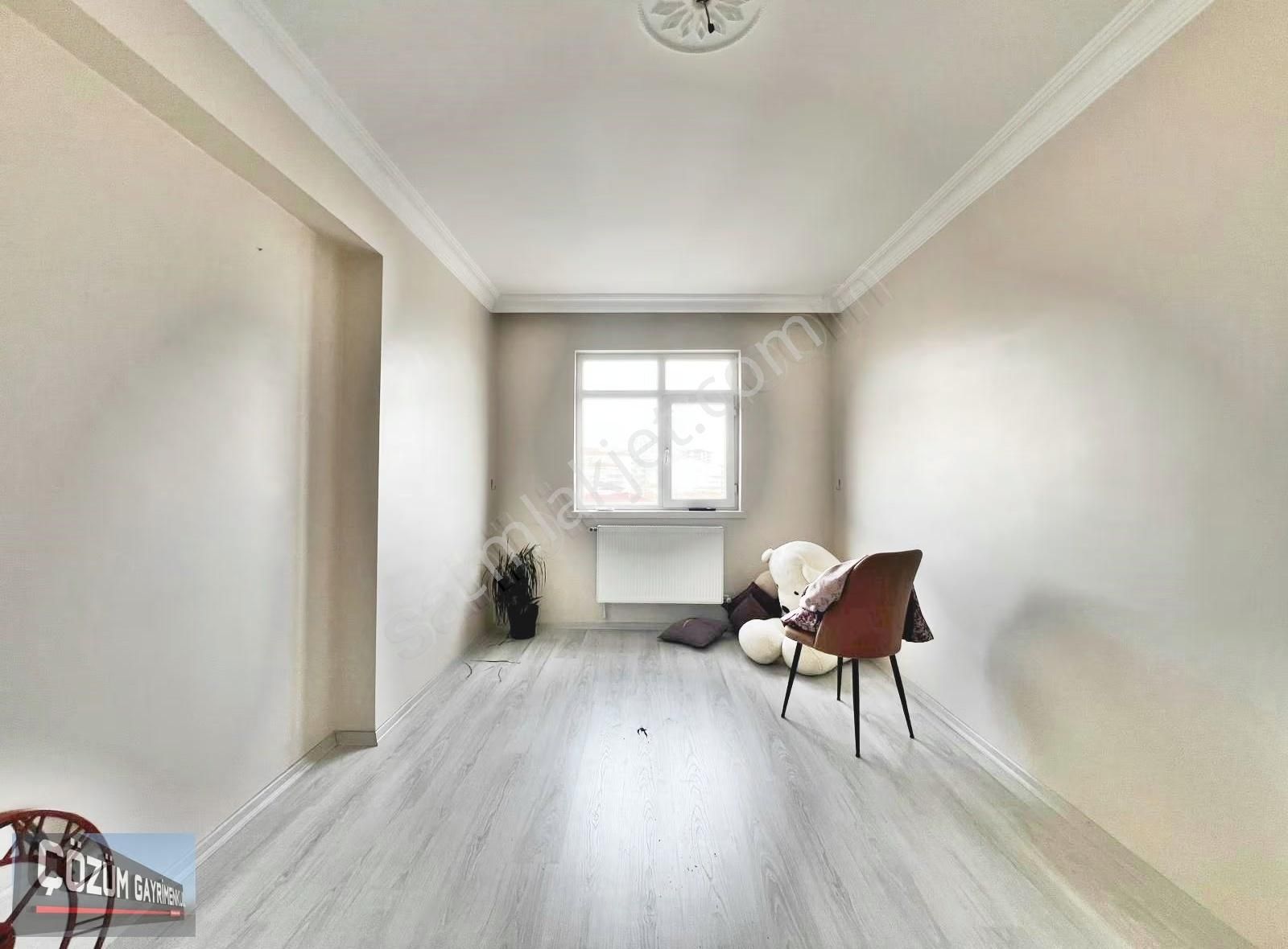 Cadde Üzeri 3+1 Asansörlü Manzaralı Kök Tapu Çift Banyo Kilerli. - Görsel 28