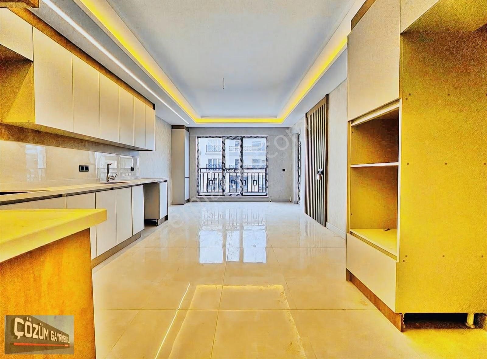 Site İçinde-sıfır-teras Balkonlu-full Yapılı-çift Banyo-ön Cephe