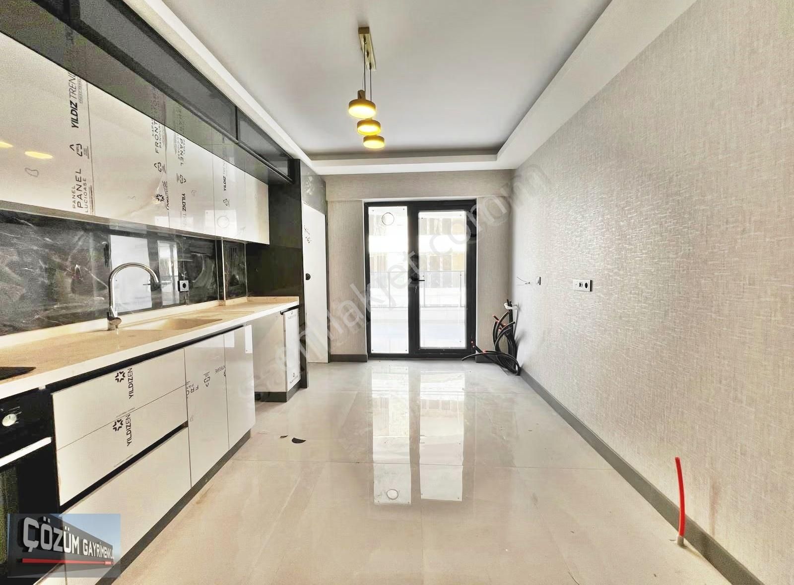 Çözüm'de Sıfır 3+1 Çift Banyo Geniş Ve Ferah Ön Cephe Ful Yapılı - Görsel 6