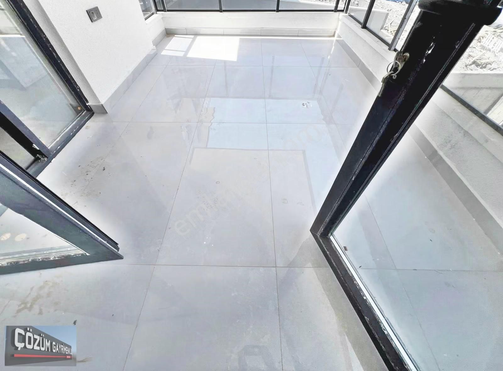 Çözüm'de Sıfır 3+1 Çift Banyo Geniş Ve Ferah Ön Cephe Ful Yapılı - Görsel 29