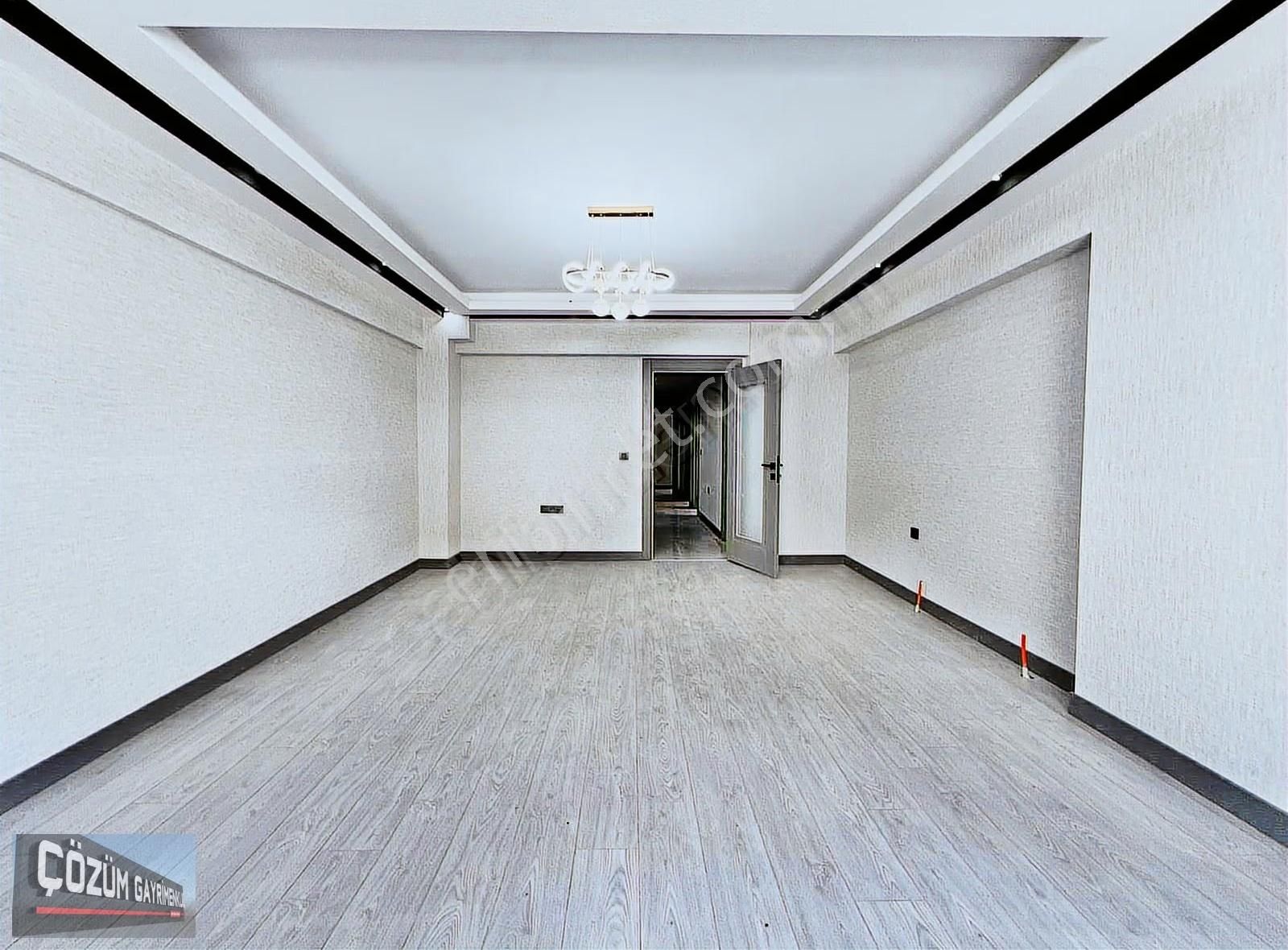 Çözüm'de Sıfır 3+1 Çift Banyo Geniş Ve Ferah Ön Cephe Ful Yapılı - Görsel 14