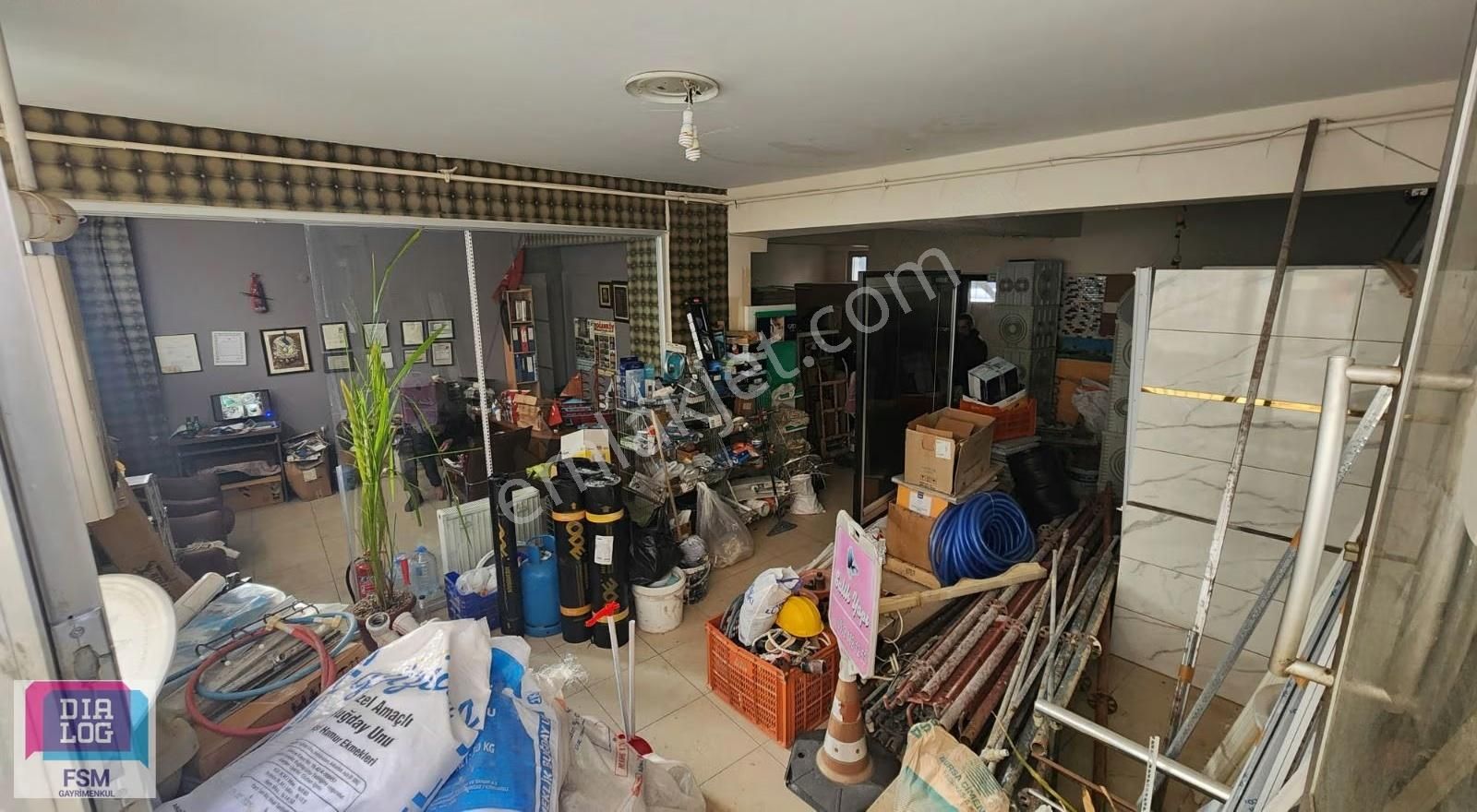 Fomara Meydana Yakın Satılık İşyeri Fırsat Fiyatlı