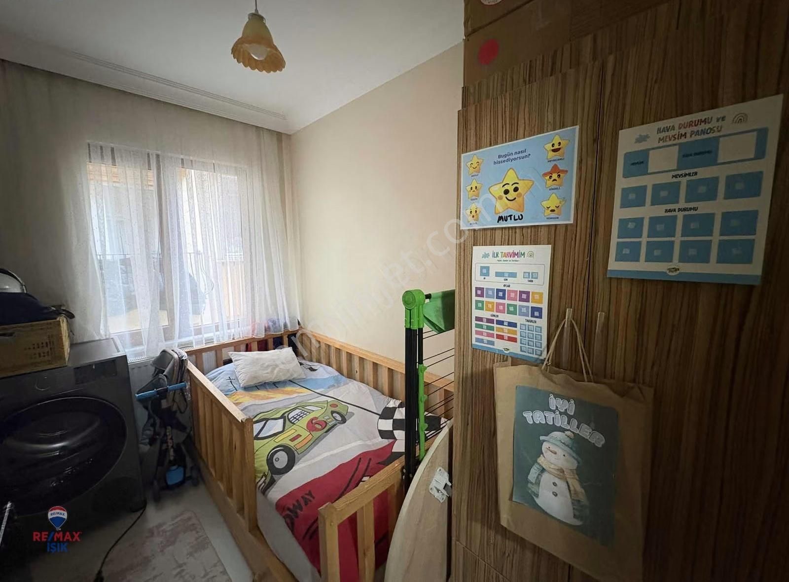 Üsküdar Ferah Mahallesinde Metroya Yakın 2+1 Daire - Görsel 9