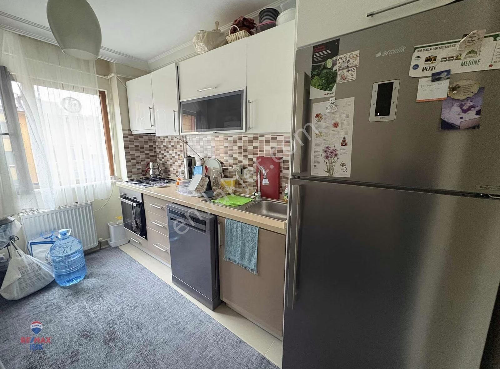 Üsküdar Ferah Mahallesinde Metroya Yakın 2+1 Daire - Görsel 2