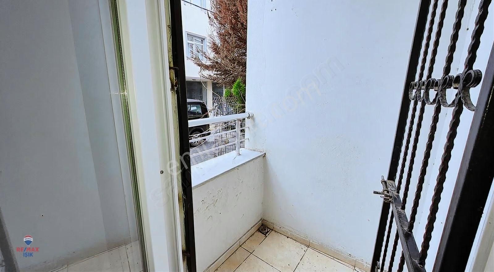 Cadde Üzerinde, İskanlı Geniş 2+1 Daire - Görsel 11